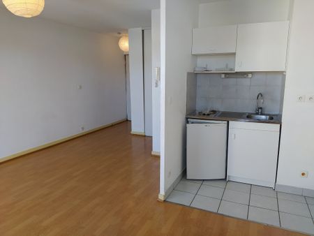 Location Appartement 1 pièce 26m² - Photo 5
