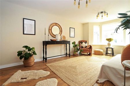 3 bedroom flat to rent - Photo 5