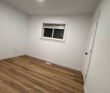 For Lease - 959 Mohawk Road Unit# Main, Hamilton, Ontario - Photo 6