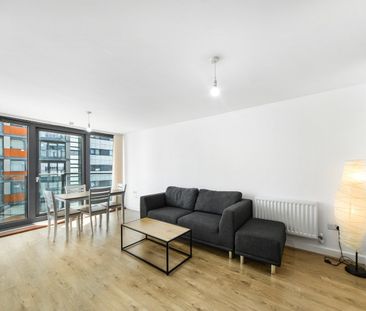 1 Bed Flat, Proton Tower, E14 - Photo 5