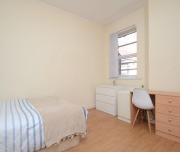 5 bedroom terraced house to rent - Photo 3