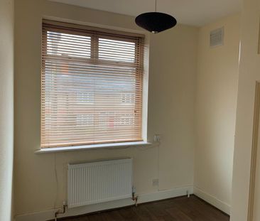 2 bedroom maisonette to rent - Photo 5