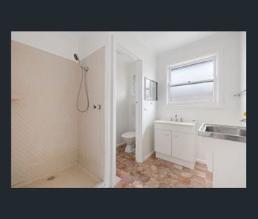 Convenient Unit Living in Boronia - Photo 6