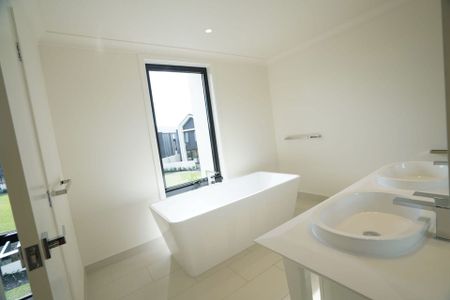 Classic Property in Perfect Location - Photo 4