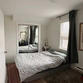 1 bedroom suite, top floor - Photo 1