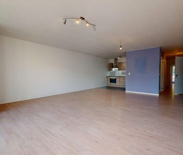 Appartement te huur - foto 3