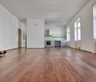 Klassische Altbauwohnung im Stadtzentrum, 3 Schlafzimmer, 4.Liftstock - Photo 4