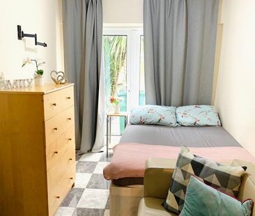 Room in a Shared House, Harrow Road, HA9 - Photo 4