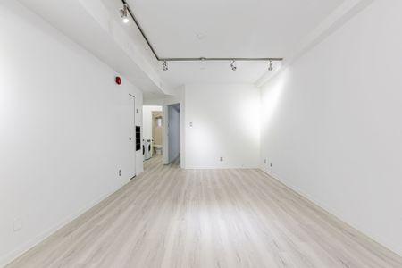 For Lease - 966 Queen Street Unit# 4, Toronto, Ontario - Photo 2