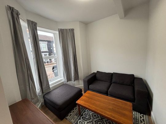 6 Bed Terraced House, Bedford Road, L20 - Photo 1