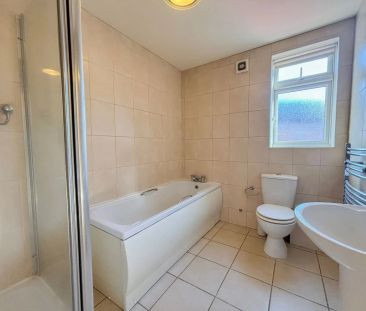 2 bed apartment to rent in The Blundells, Goodway House The Blundel... - Photo 5