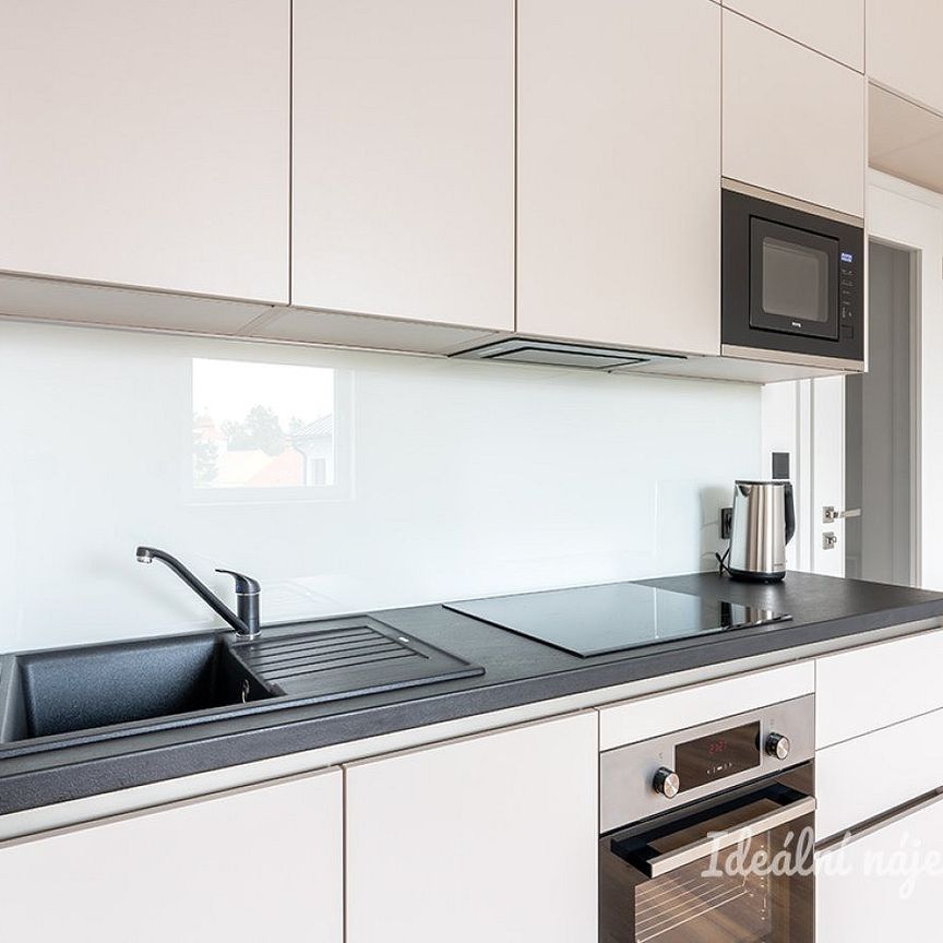 Pronájem bytu 1+kk 26 m² - Photo 1