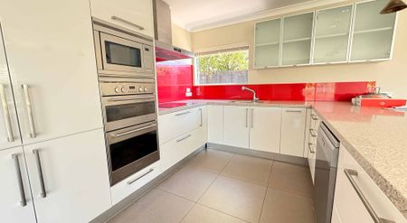 Large home on Mission Bay - Photo 5