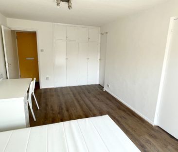 1 Bed Flat, Alpha House, RG1 - Photo 1