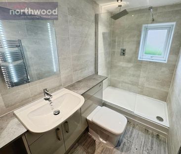 2 bedroom flat to rent - Photo 6