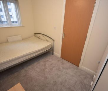 4 bedroom townhouse to rent - Photo 3