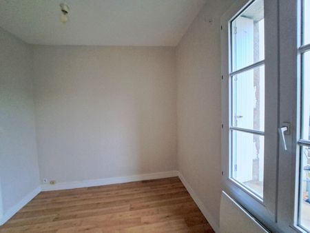 Location Appartement 2 pièces 27m² TOURS 37000 - Photo 2