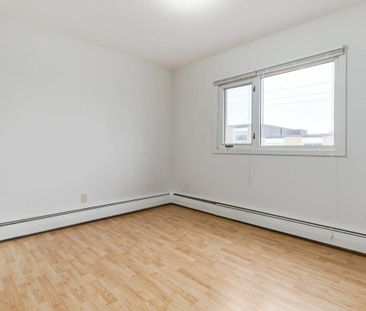Classic Suite - 2 Bedroom - Photo 3
