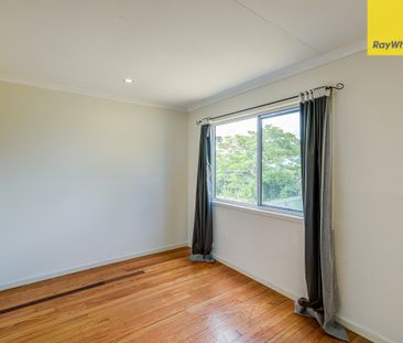 2 Crestview Street, Loganlea QLD 4131 - House For Rent | Domain - Photo 3