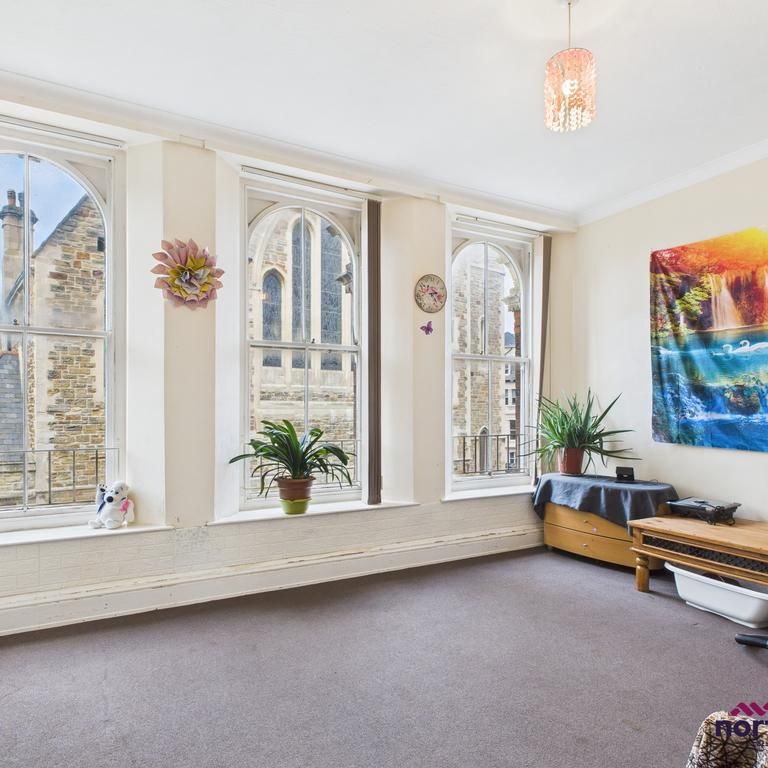 3 bedroom apartment to rent - Photo 1