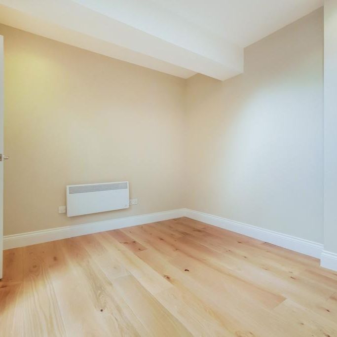 2 bedroom duplex to rent - Photo 1