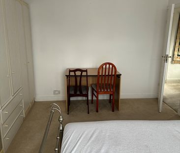 Room in a Shared House, St Margarets Ave, HA2 - Photo 4