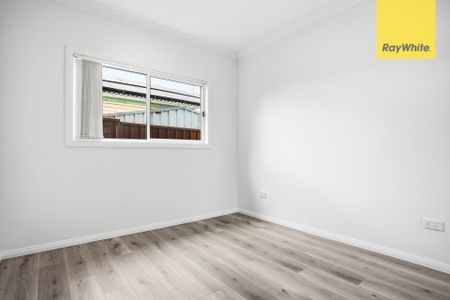 BRAND NEW TWO BED, TWO BATH GRANNY FLAT! - Photo 2