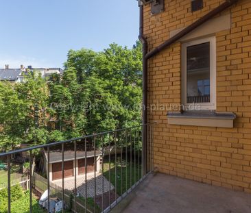 4-Zimmer-Wohnung mit Balkon, Kachelofen & frisch saniertem Bad in P... - Photo 1