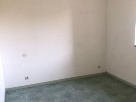 Location Appartement 3 pièces 83 m2 à Saint-Didier - Photo 2