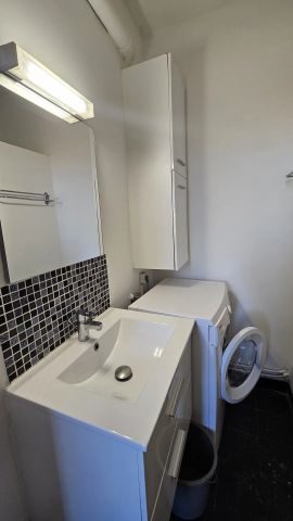 Location Appartement 30m² NARBONNE 11100 - Photo 3