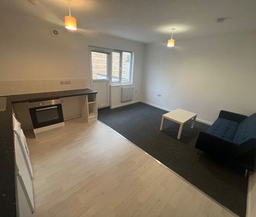 1 Bed Flat, Ida Street, E14 - Photo 4