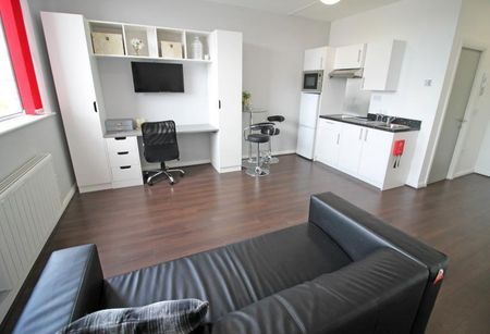 Studio to rent - Photo 5