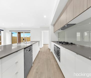 BRAND NEW FAMILY HOME IN HEART OF WOODSTOCK - Photo 4