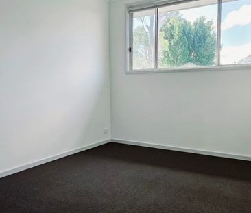 LIKE NEW DUPLEX! - Photo 2