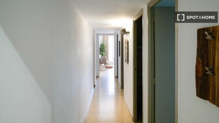 4 room luxury Apartment for rent in Barcelona, Catalonia - Photo 3