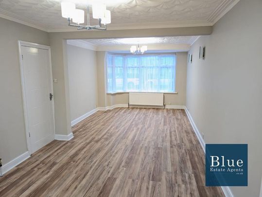 4 bedroom semi-detached house to rent - Photo 1