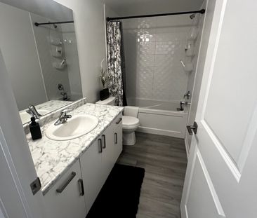 For Lease - 6705 Cropp Street Unit# 66, Niagara Falls, Ontario - Photo 4