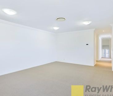 $1,400 per week / $5,600 Bond - Photo 1