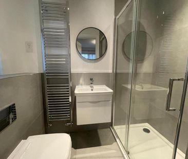 2 bedroom semi-detached house to rent - Photo 2