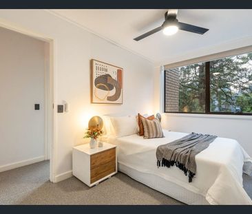 Stylish Two-Bedroom Living in the Heart of South Yarra - Photo 5