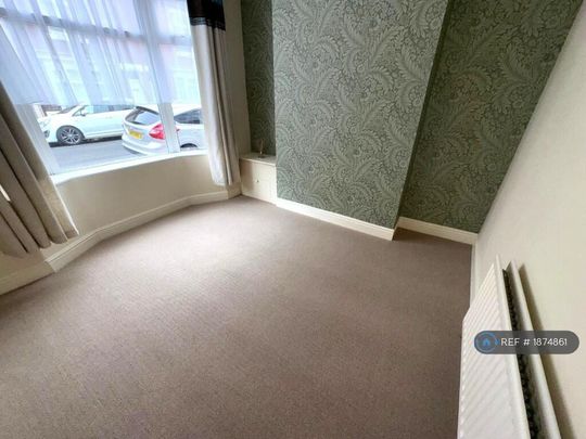 2 bedroom terraced house to rent - Photo 1