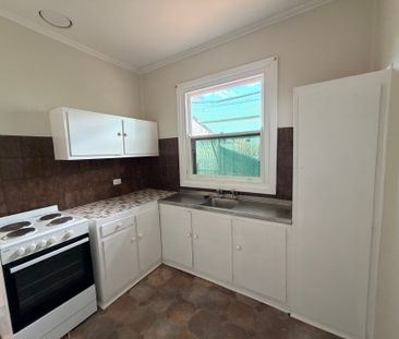 To register & apply for this property, please use this link: https:... - Photo 2