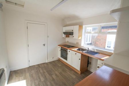 1 bedroom flat to rent - Photo 5