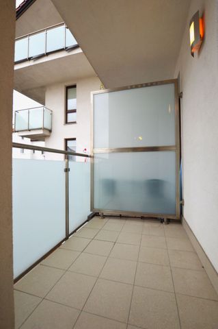 Włochy - śliczny, 2-pok. apartament do wynajęcia - Zdjęcie 3