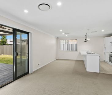 A perfect package in a popular estate - Photo 3