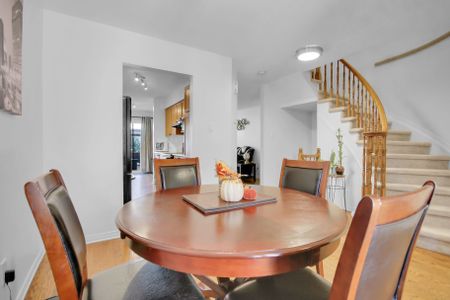 For Lease - 160 Deerfox Drive, Barrhaven, Ontario - Photo 4