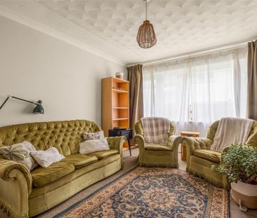 2 bedroom semi-detached bungalow to rent - Photo 2