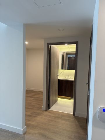 For Lease - 1 Concord CityPlace Way Unit# 702, Toronto, Ontario - Photo 3