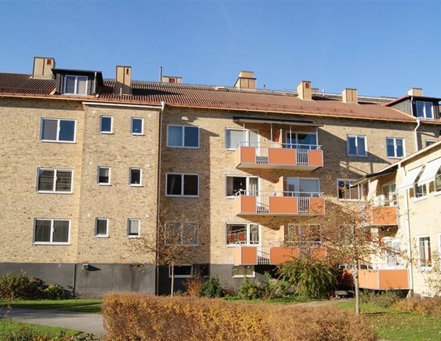 Råbocksvägen 2 B - Foto 1