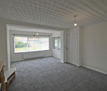 3 bedroom end of terrace house to rent - Photo 1